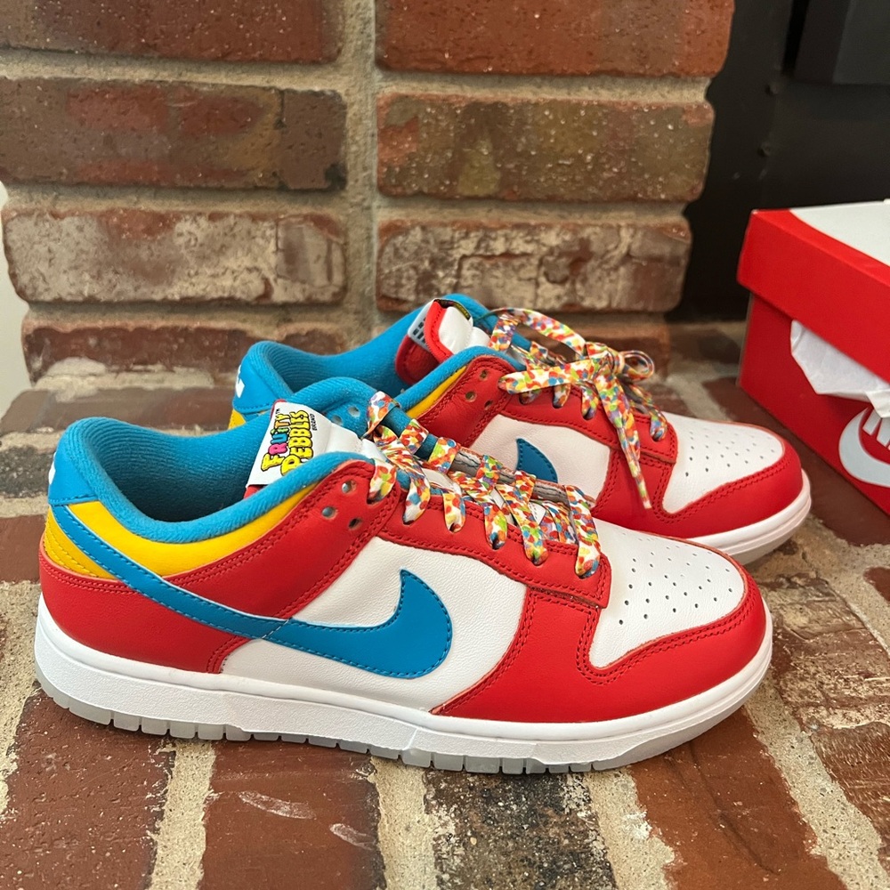 Nike Dunks Low - LeBron Fruity Pebbles - Picture 2 of 8